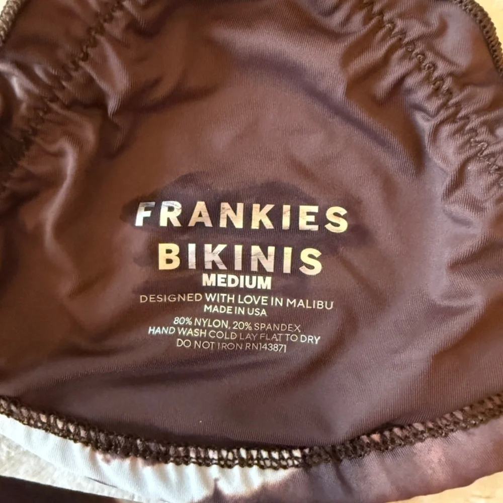 New! Frankies Bikinis Tidal Triangle Tie Dye Bikini Top brown 31062